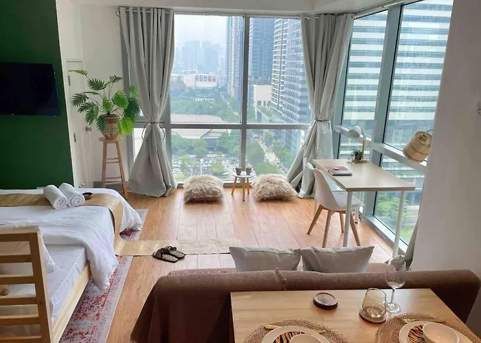 Apartment Tarzan In The City! In Avant Bgc Parking With Fee