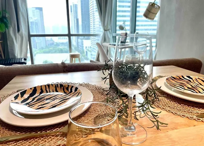 Tarzan In The City! In Avant Bgc Parking With Fee Manila