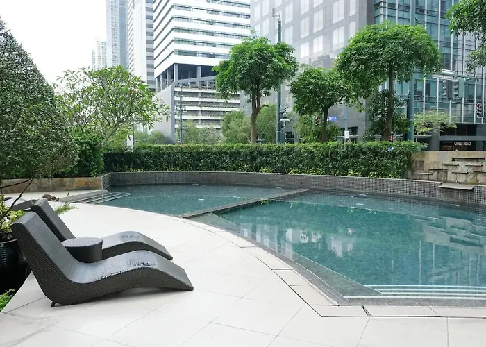 Tarzan In The City! In Avant Bgc Parking With Fee Apartment